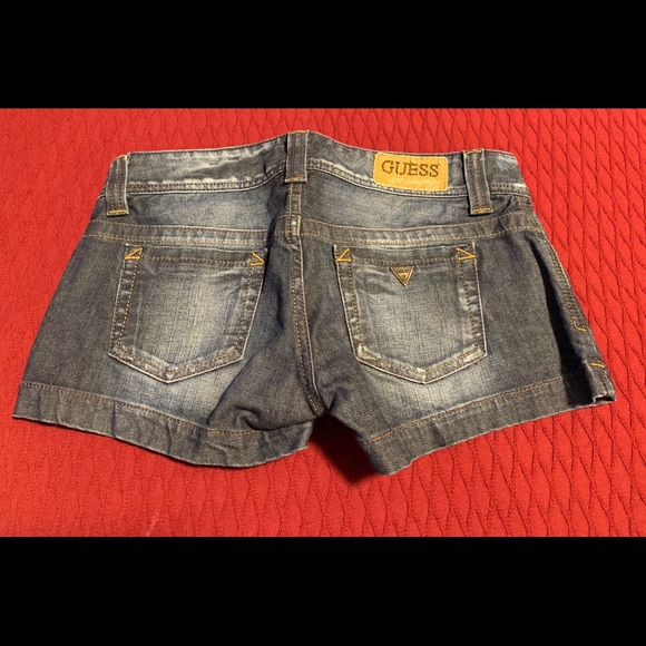 COPY - Guess Jean shorts size 28. - Picture 2 of 3